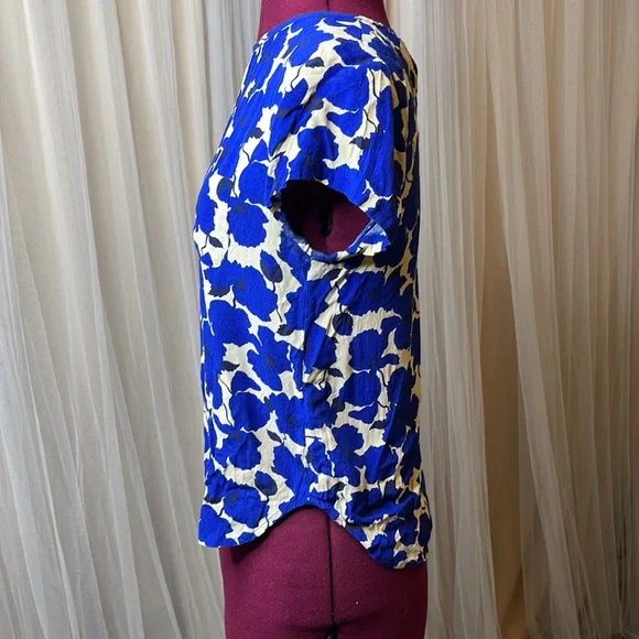 H&M Blue Floral Blouse - Picture 2 of 4